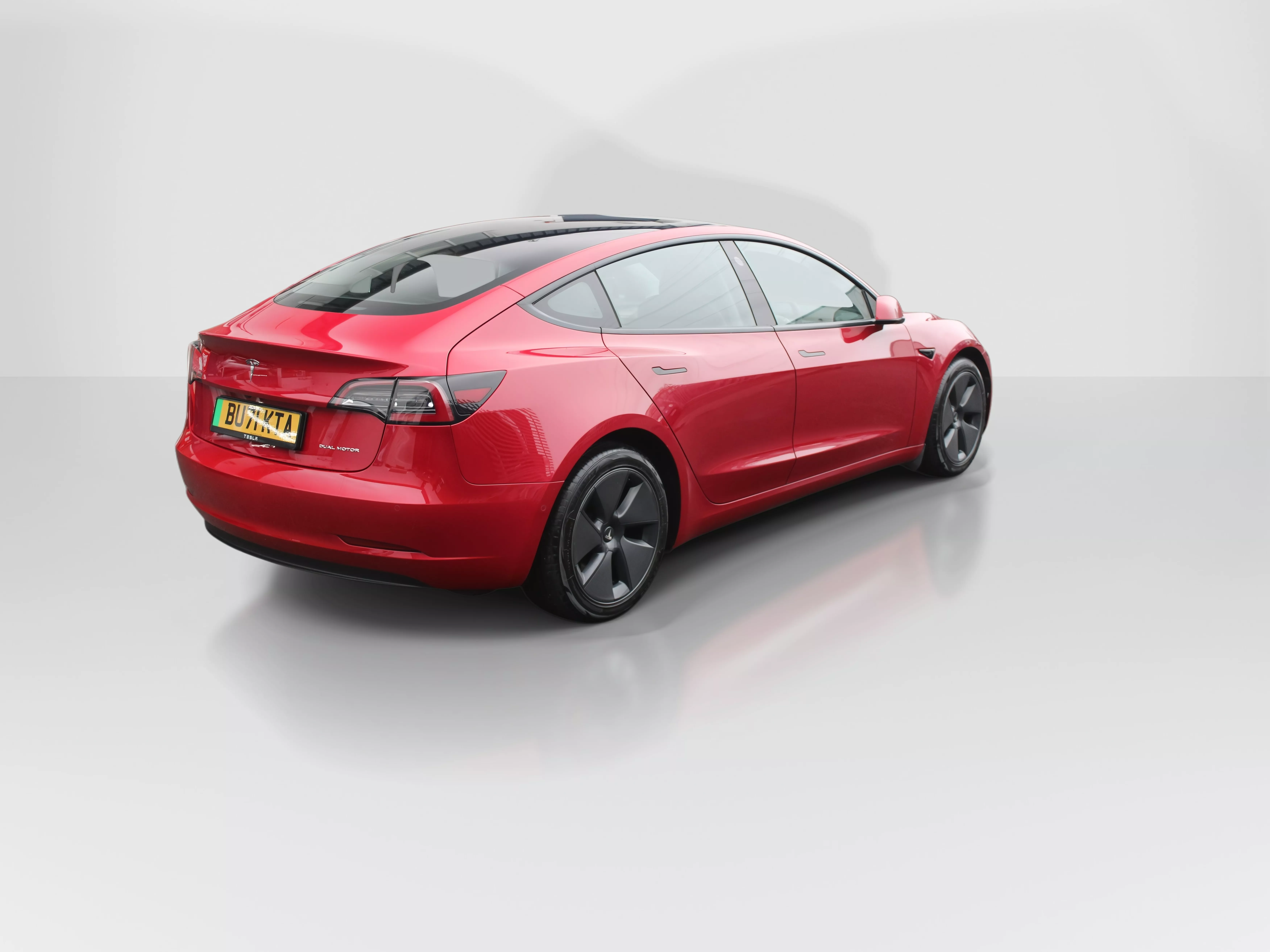 MODEL 3 LONG RANGE AWD