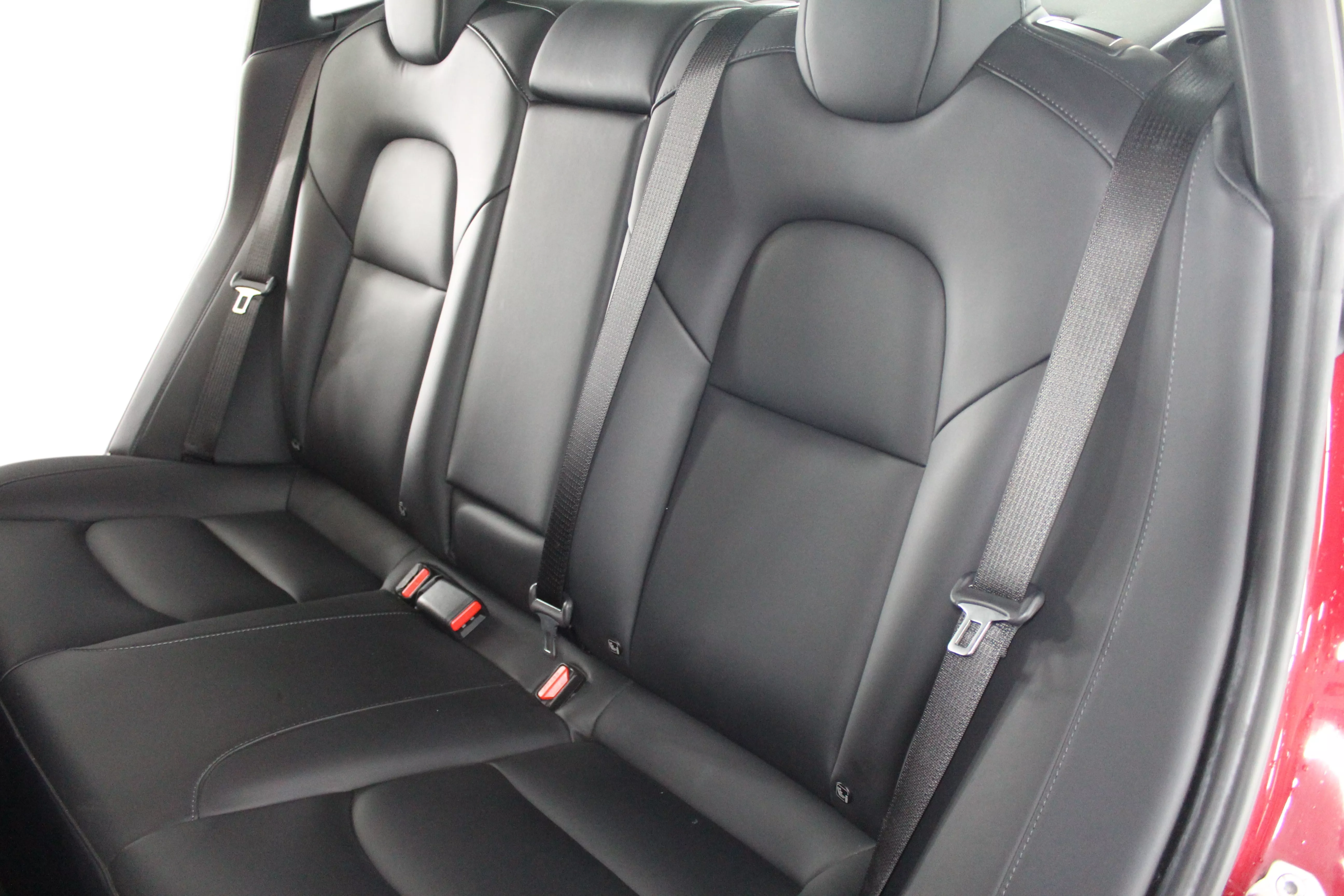 MODEL 3 LONG RANGE AWD