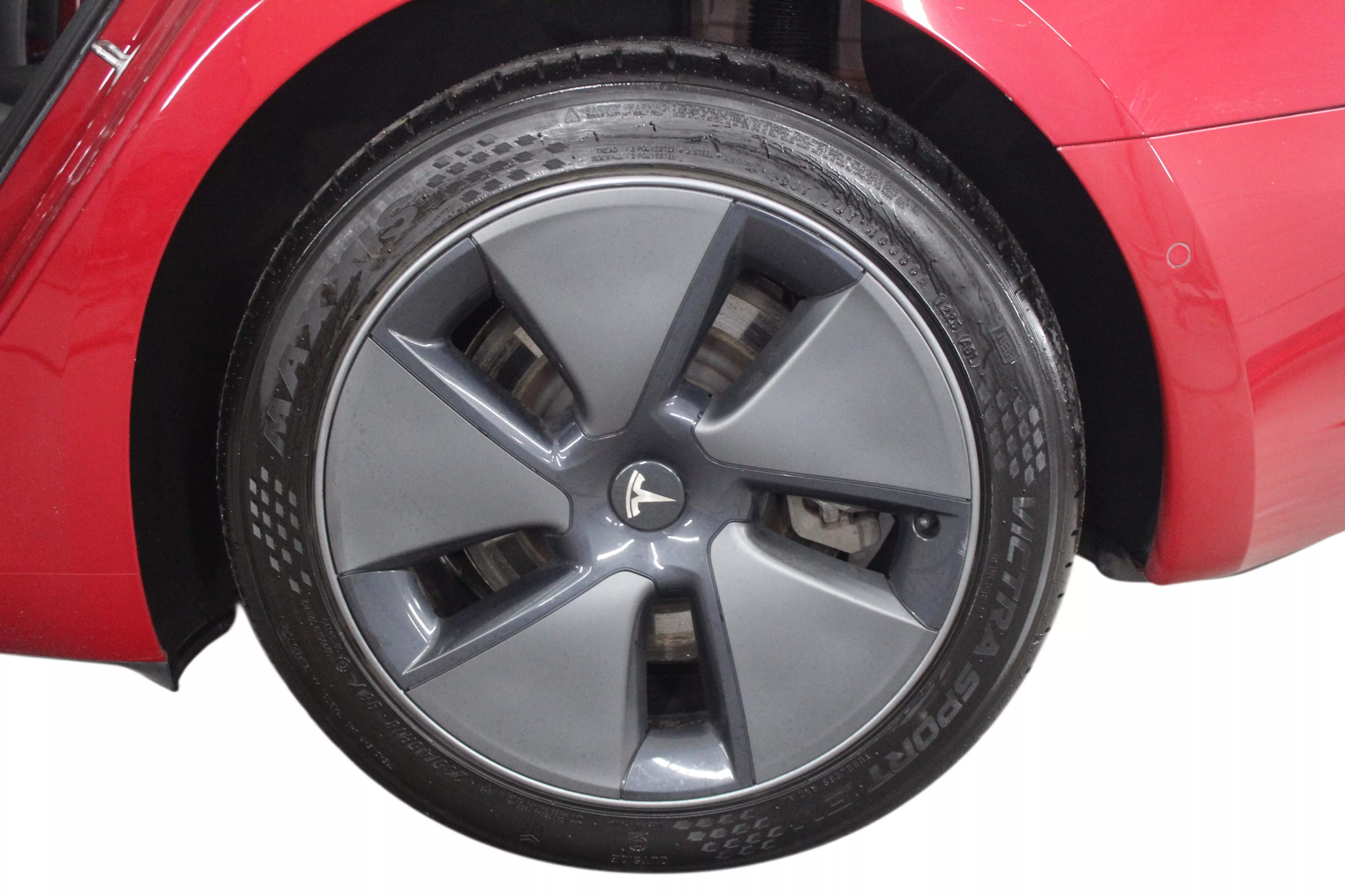 MODEL 3 LONG RANGE AWD